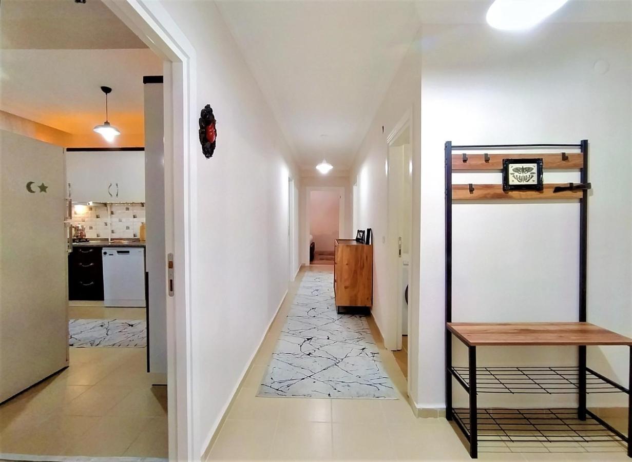 Spacious And Cozy In Muratpasa Daire